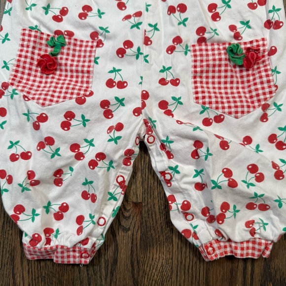 Vintage baby/toddler cherry overalls size 12M - Picture 4 of 7